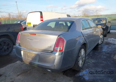2014 Chrysler 300 из США, поврежденный, VIN 2C3CCARG6EH163480